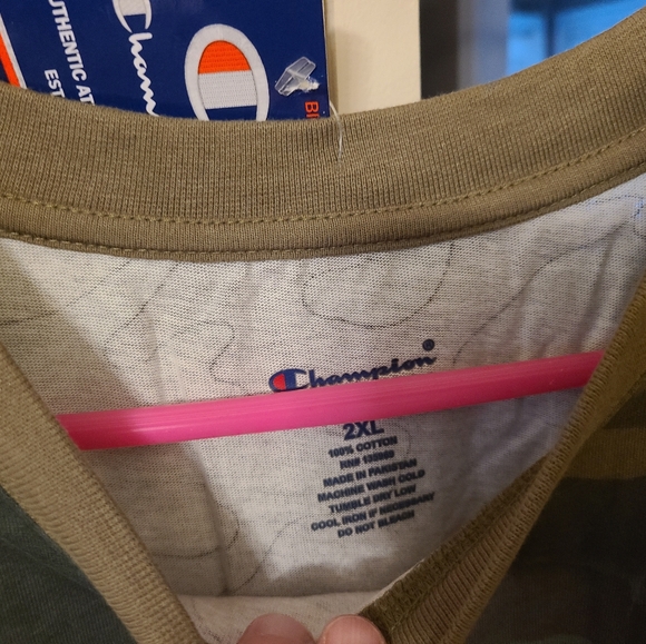 Brand New With Tags Champion Performance Short Sleeved Tee Shirt - Picture 4 of 4